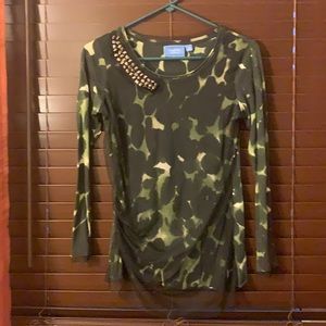 SimplyVera VeraWang top in size XS